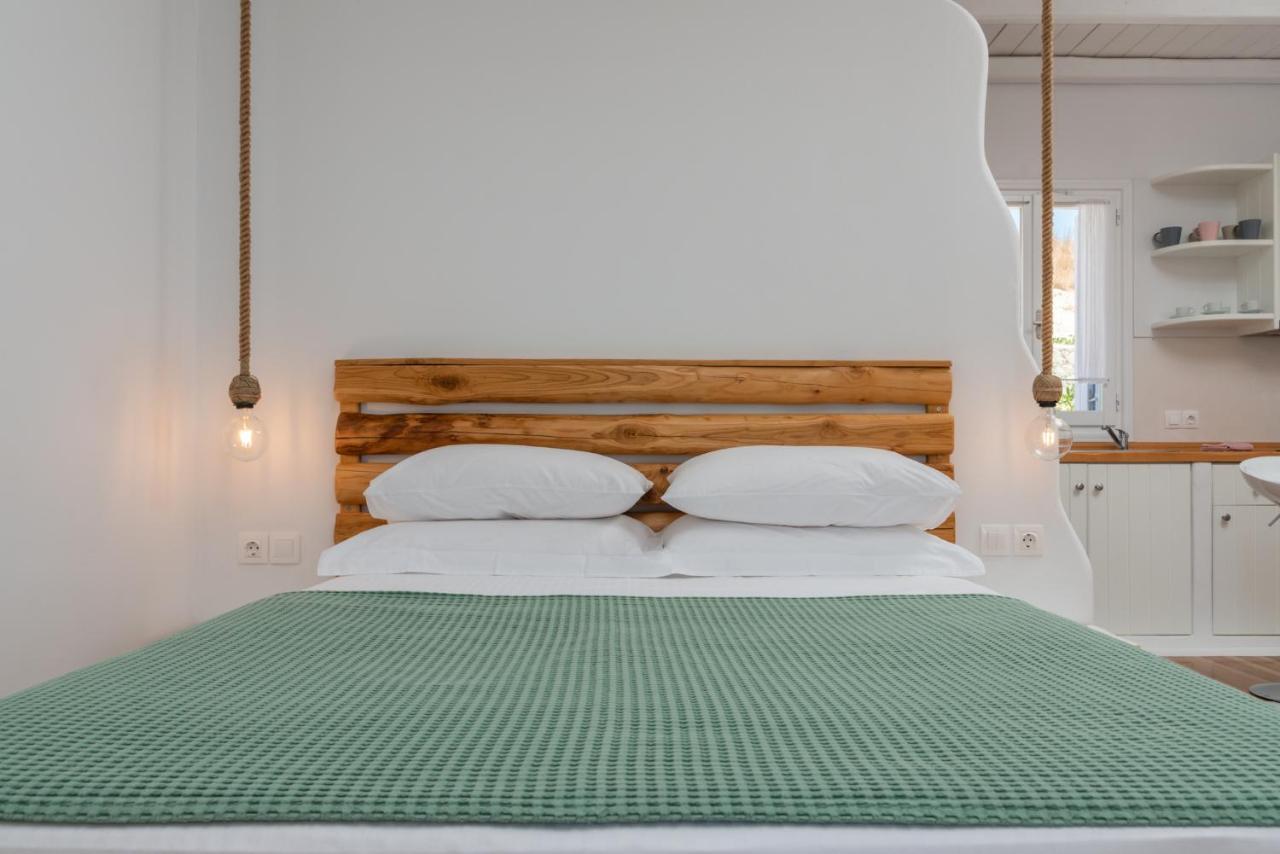 Milesian Suites Adamantas  Exterior photo