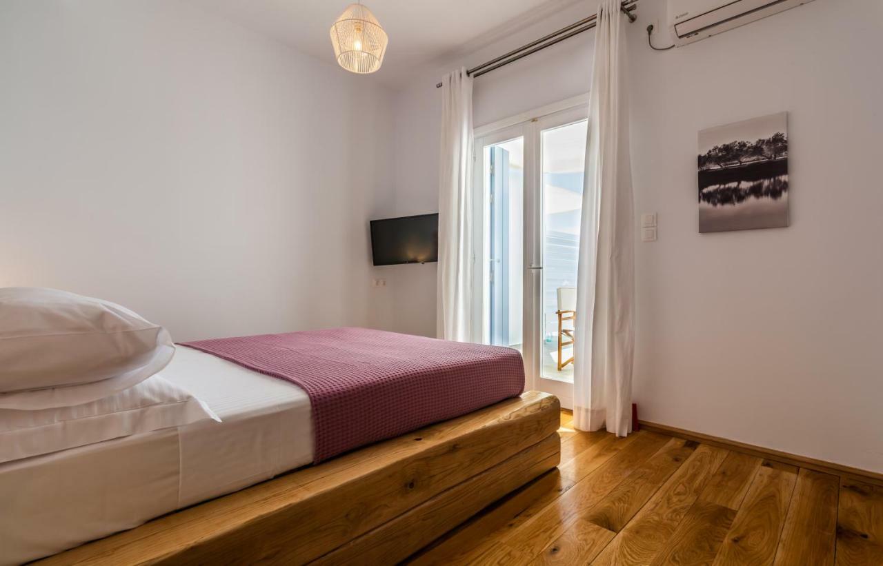 Milesian Suites Adamantas  Exterior photo